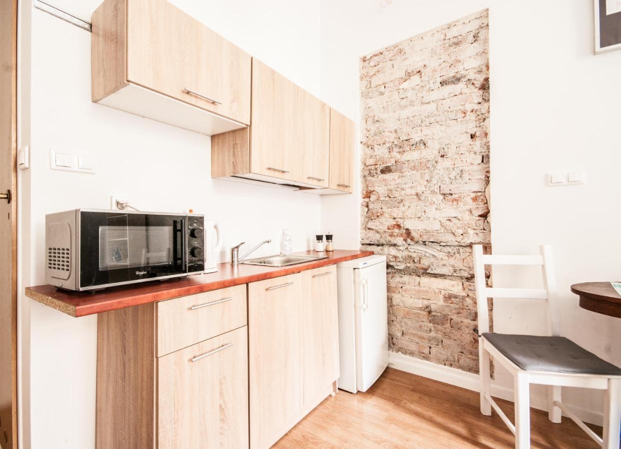 Apartment In The Center Of Варшава Екстериор снимка